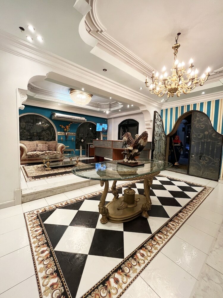 Фото Pyramids House