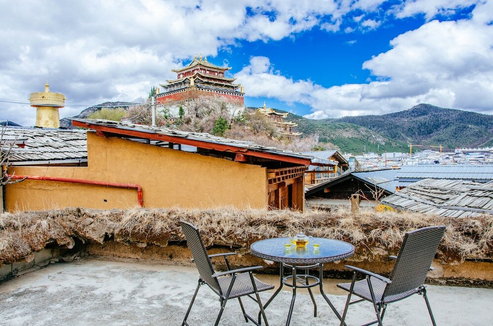 Фото Shangri La E Outfitting Boutique Hotel