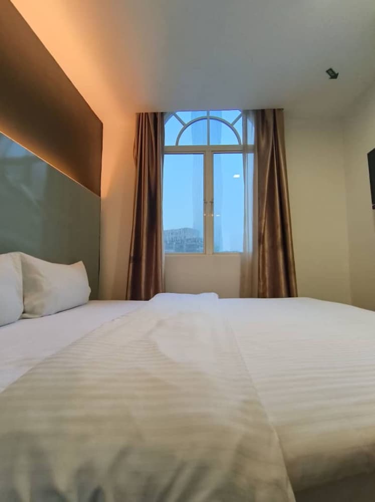 Фото Sakura Elite Hotel