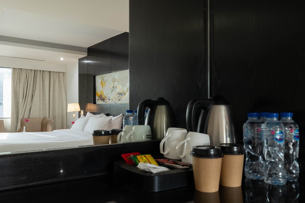 Фото Mira Business Hotel