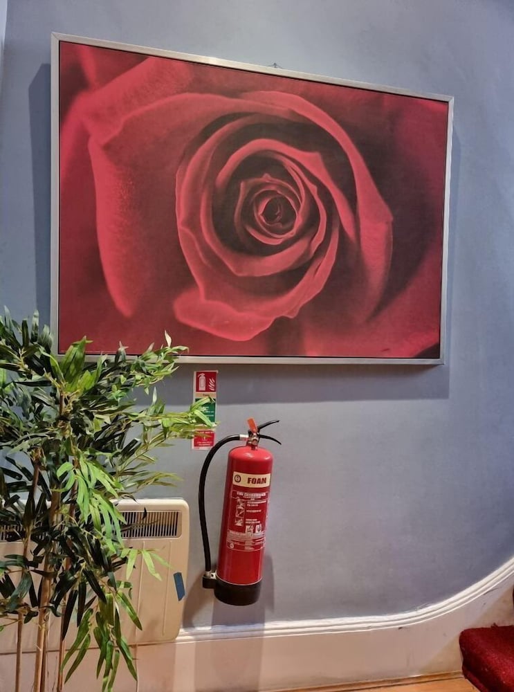 Фото 80 Inverness Terrace