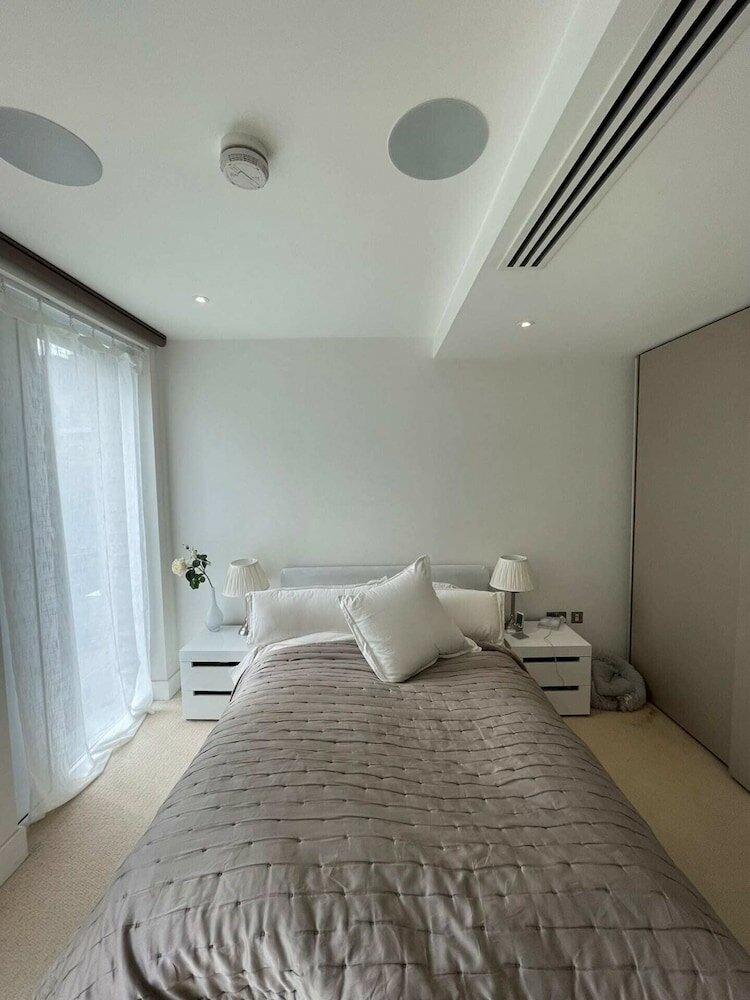 Фото Chic 1bd Flat by the River Thames - Fulham!