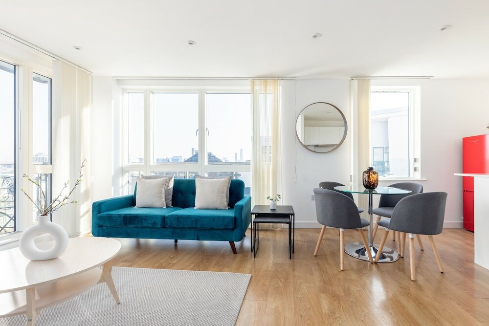 Фото The Bow Apartment