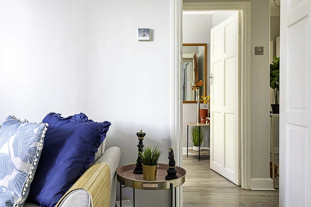 Фото Chic High Spec Apartment Near Central London