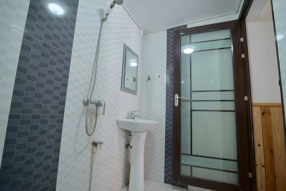 Фото Yangshuo Dahuwai Camps Hotel