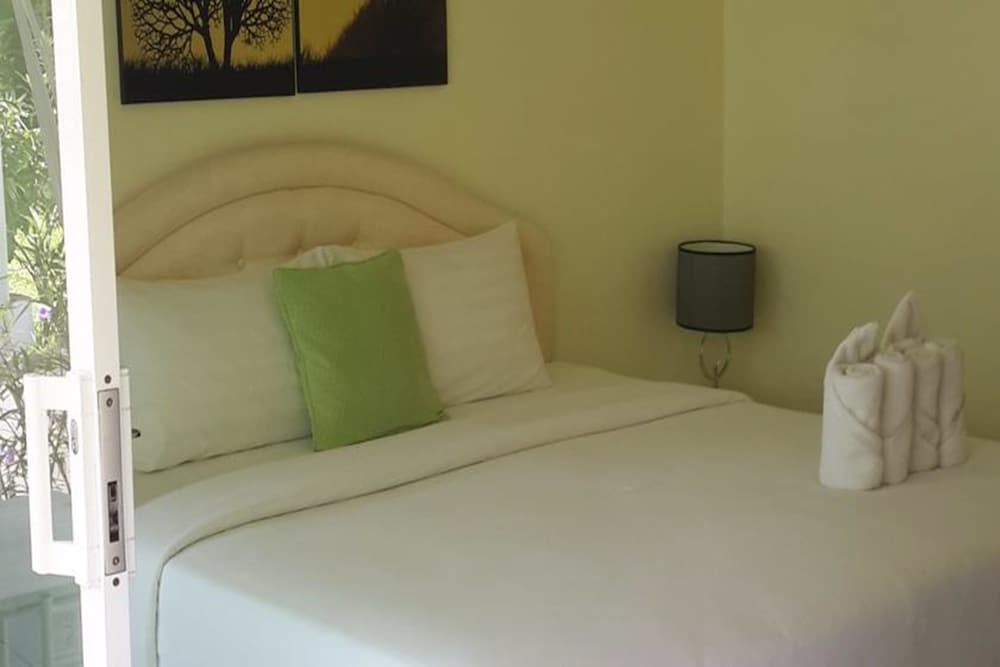 Фото Sports Bar & Resort