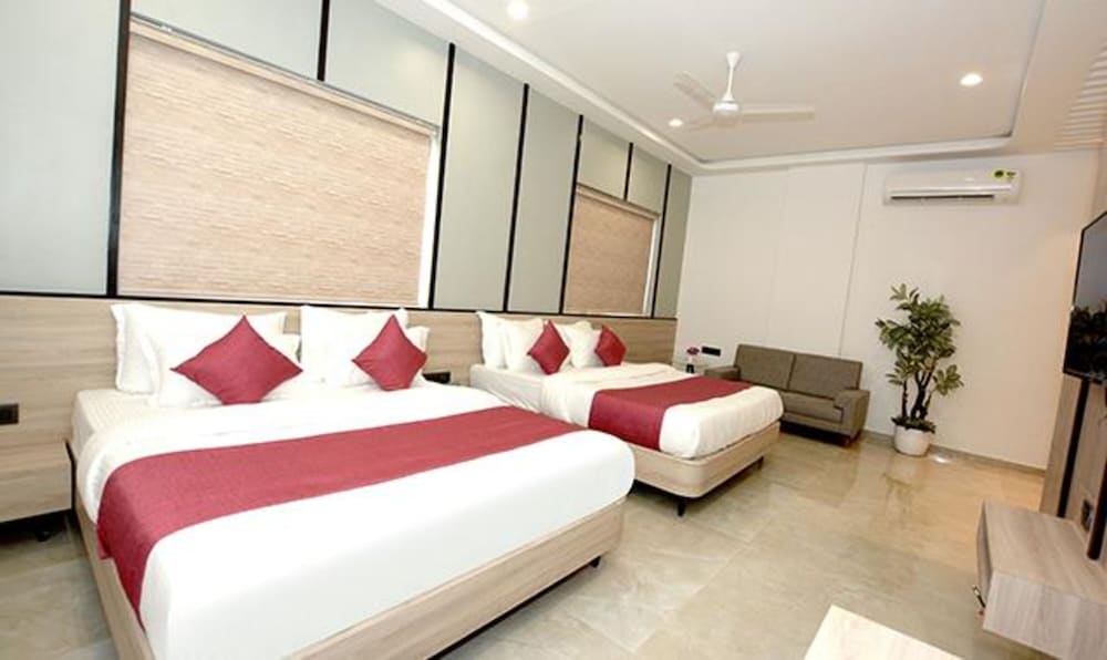 Фото Fabhotel Rama Inn