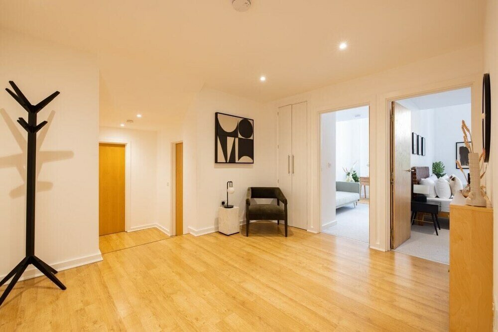 Фото The Clapham - Captivating 2bdr With Garden & Parking