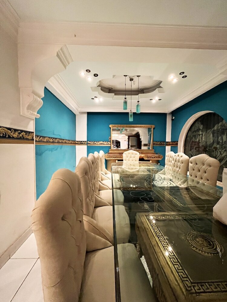 Фото Pyramids House