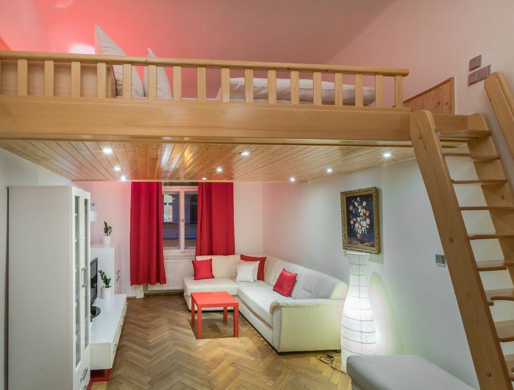 Фото Mordecai Twelve Apartments by Adrez Living