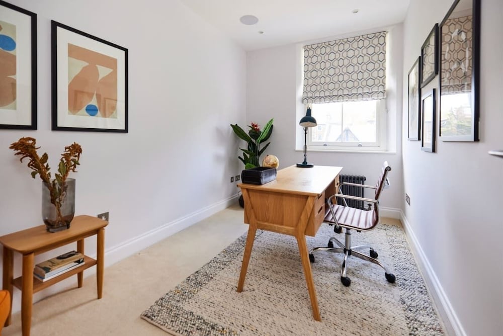 Фото The Camden Place - Breathtaking 4bdr Flat With Garden