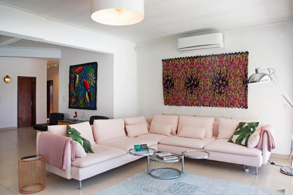 Фото Fig Tree Family House w 4 Bedrooms, Garden & Pool