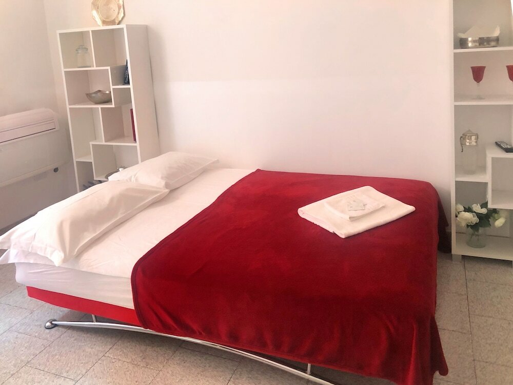 Фото Tourist House Fringe Apartment