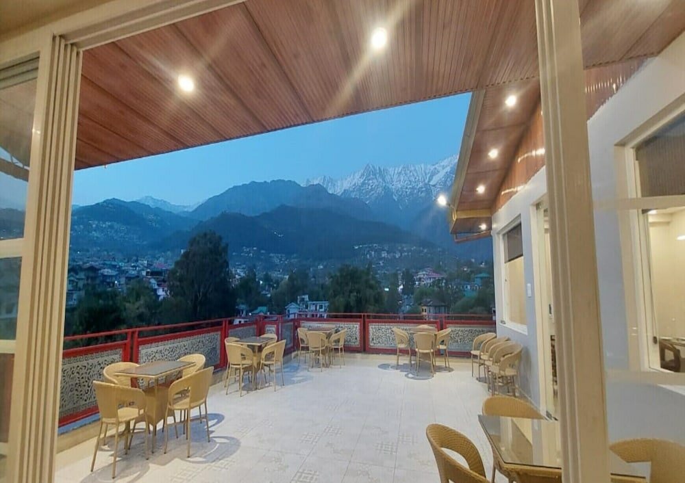 Фото HOtel Square One by D'Polo Dharamshala