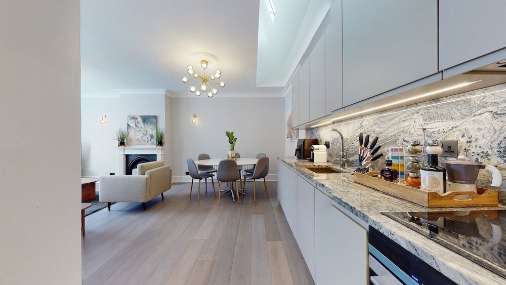 Фото Amazing Newly Refurbished Mews House