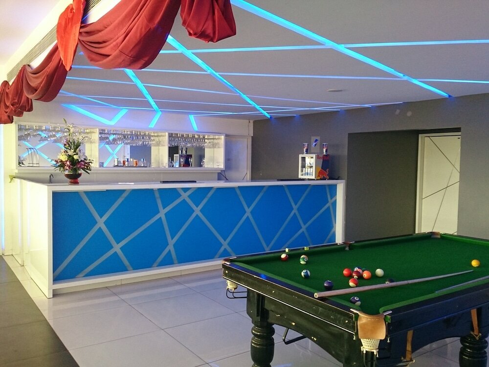 Фото Icon Select by Bhagini