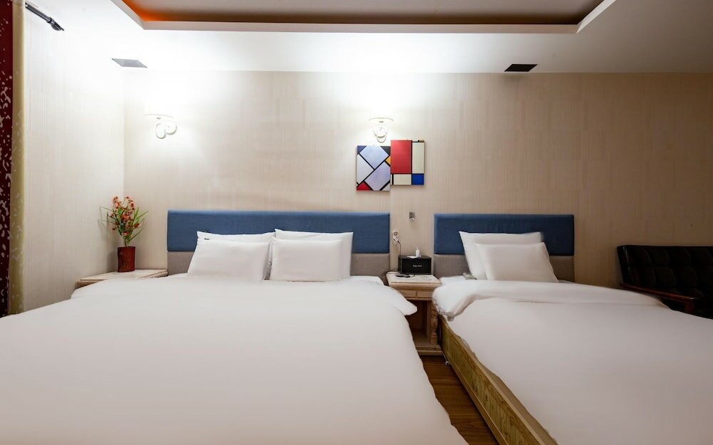 Фото Daejeon Yongjeon I