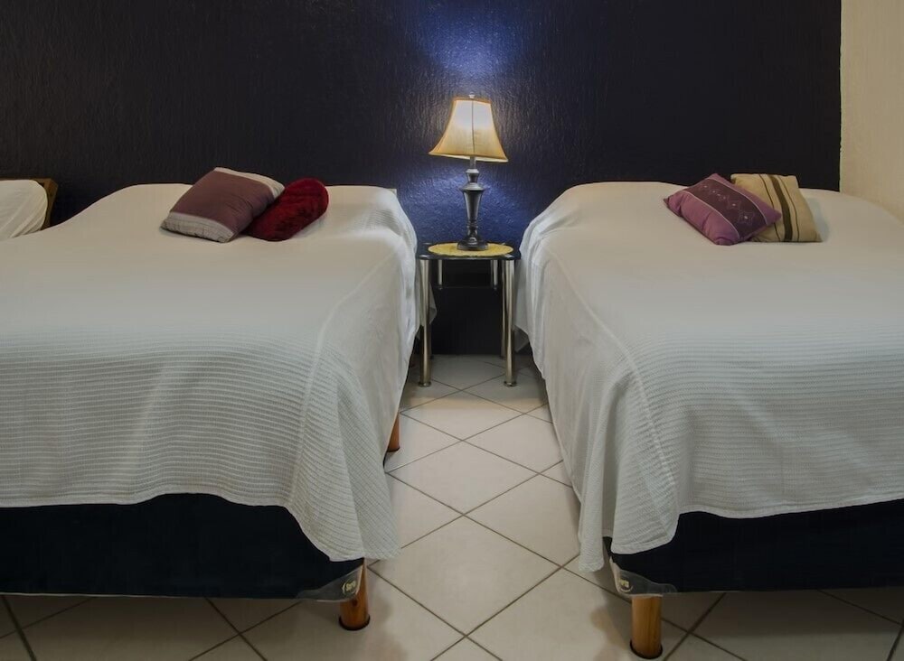 Фото Solymar Cancun Condos