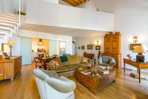 Апартаменты Charming Apartment in the City Center в Палермо