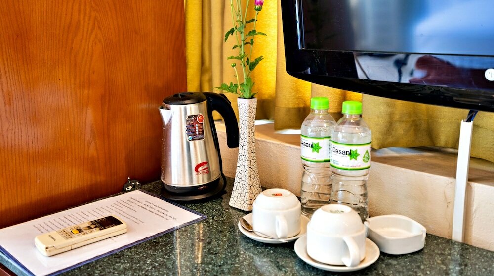 Фото Hanz LakeView Hotel Hanoi