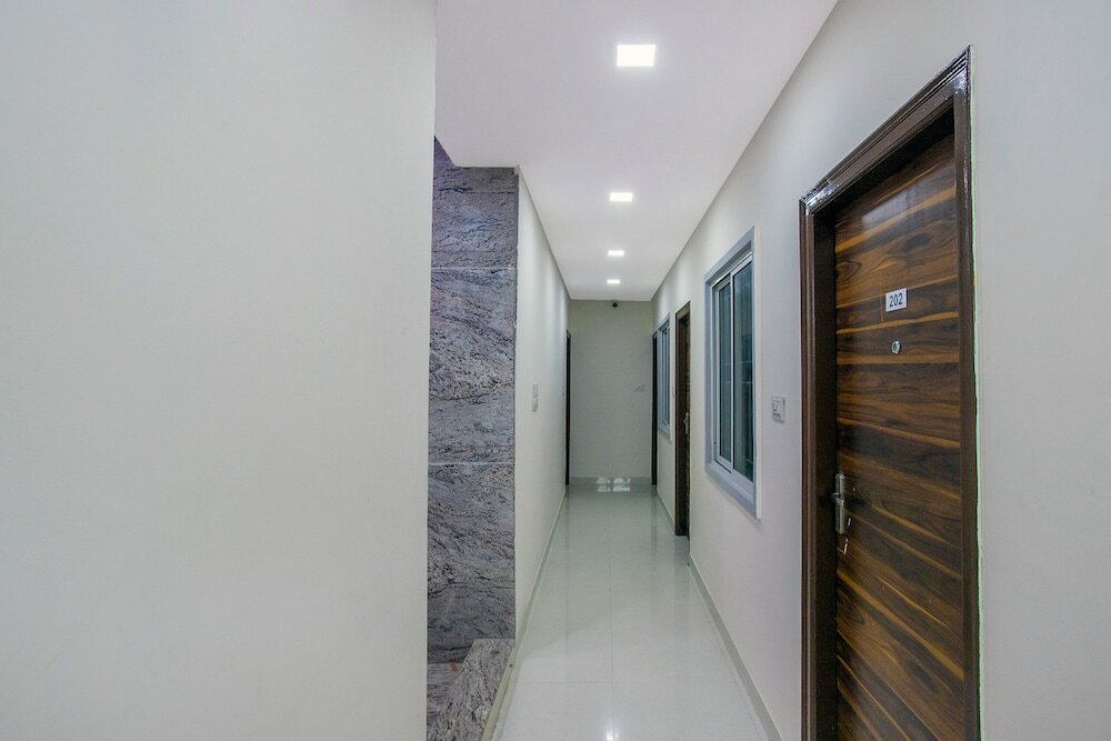 Фото Oyo 19934 Hotel Golden Arch