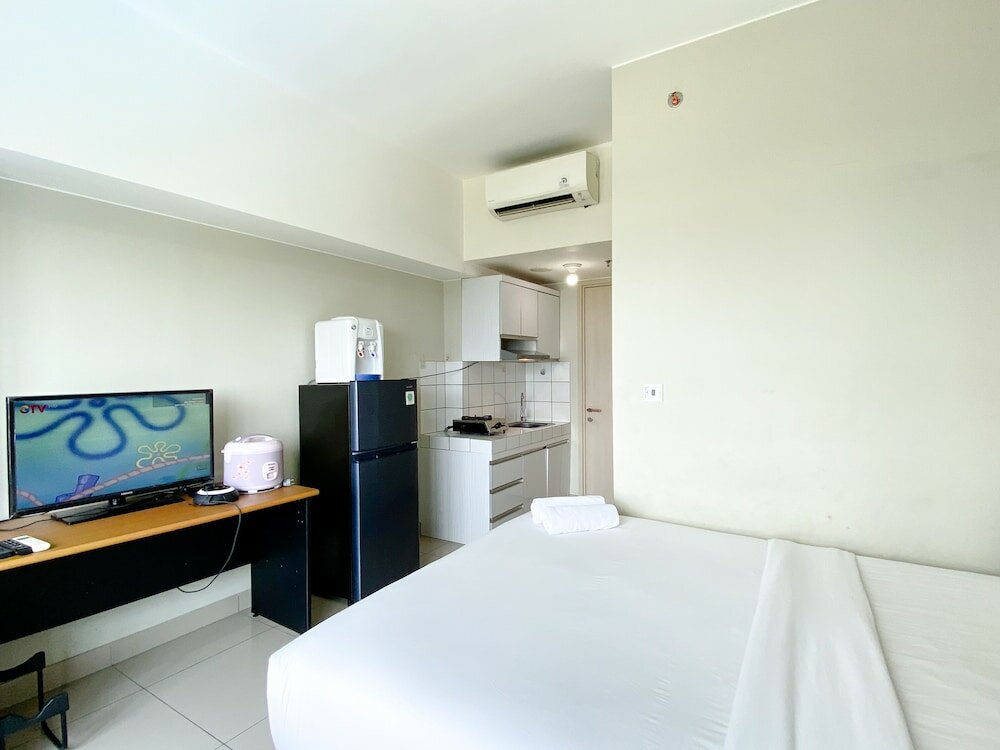 Фото Modern Look Studio At Springlake Summarecon Bekasi Apartment