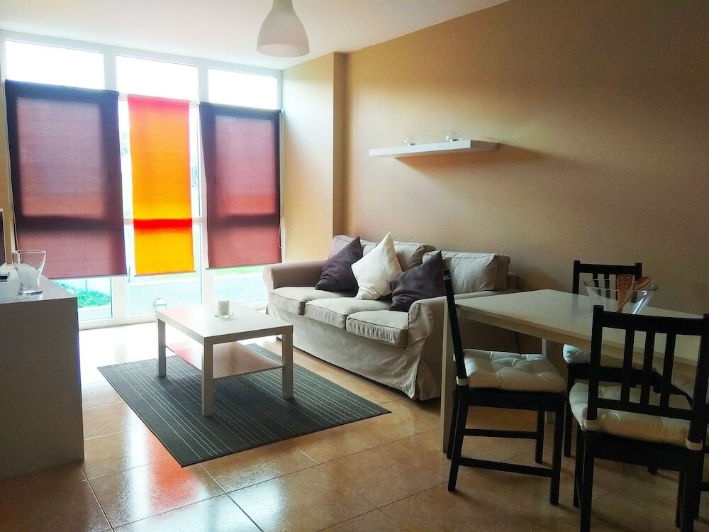 Фото Apartamentos Barreiros 3000