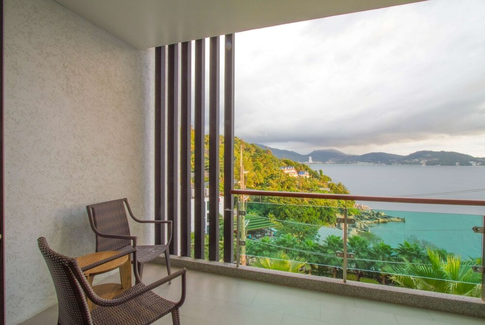 Фото Wyndham Grand Phuket Kalim Bay