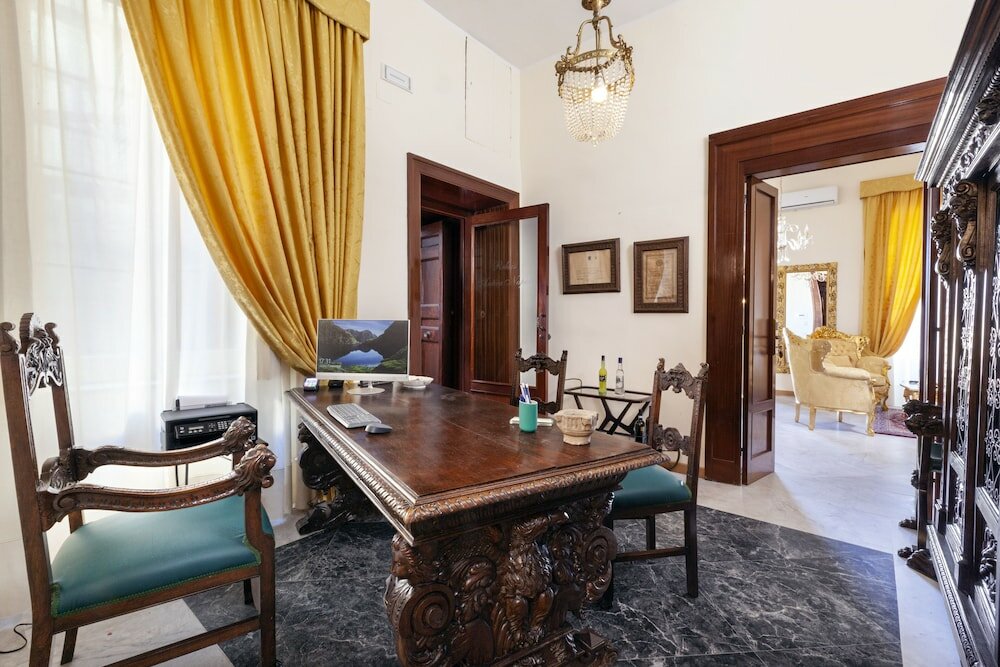 Фото Relais Antica Napoli