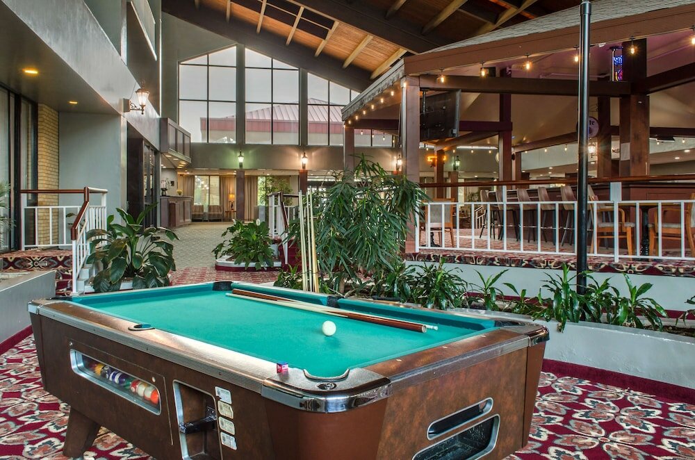 Фото Ramada by Wyndham Shreveport Airport