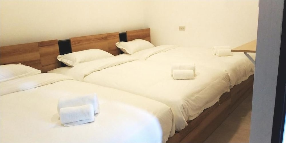 Фото Breeze Hostel Pattaya