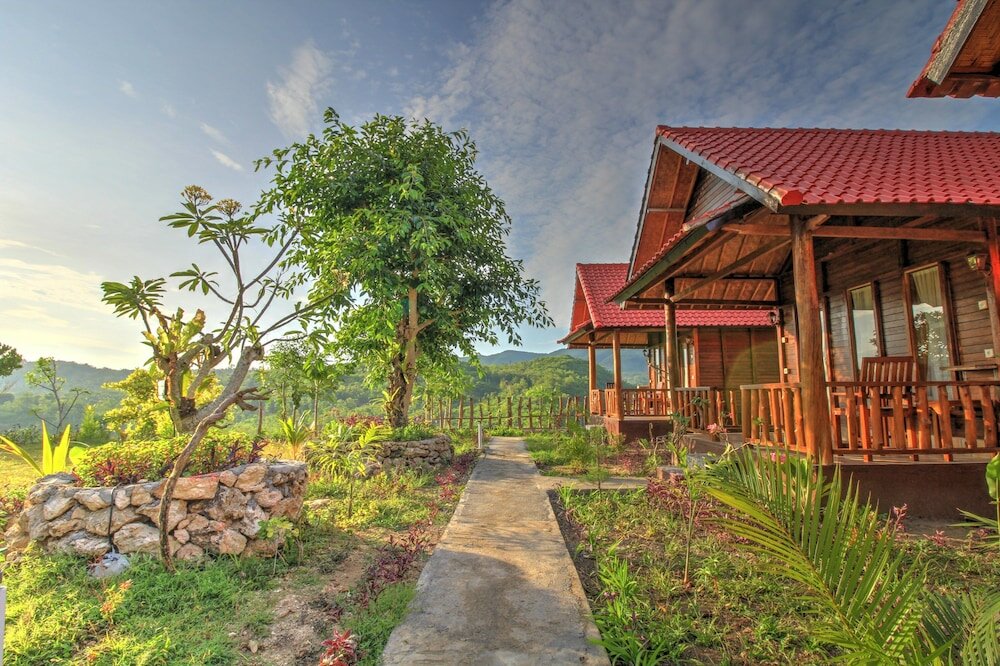 Фото Ayu Hill Bungalow