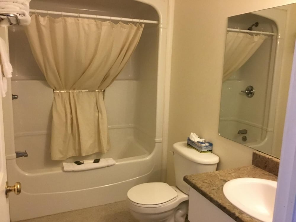 Фото Fort Road Motel