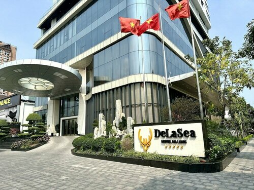 Гостиница DeLaSea Ha Long Hotel в Халонге