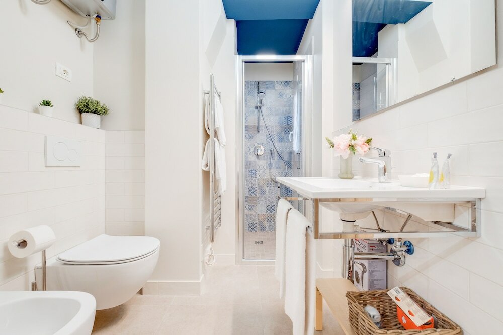 Фото Bologna Ztl Center Lovely Apartment