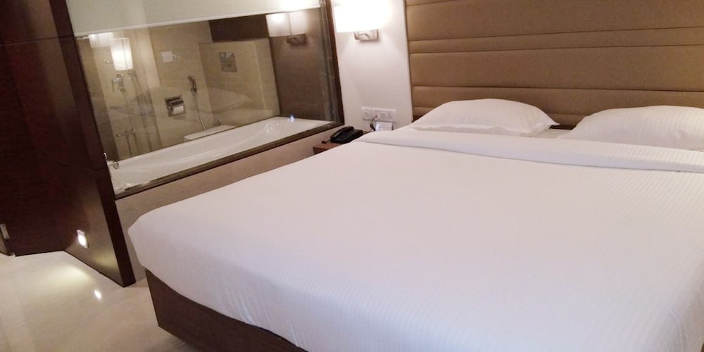 Фото Krishna Palace Hotel Ambernath