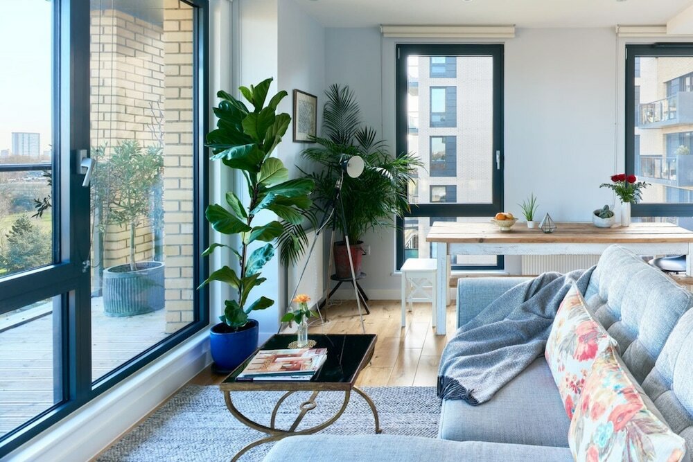 Фото Beautiful 1 Bedroom With Balcony Near Mile End