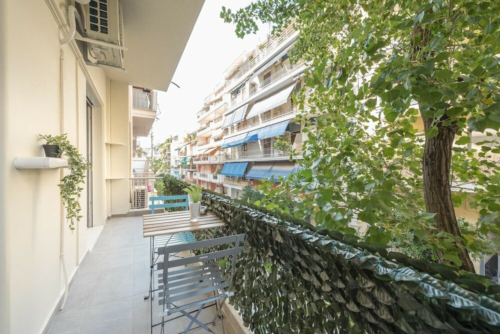 Фото Athens Bright Suite by Cloudkeys