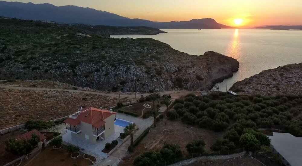 Фото Villa Koutalas - Majestic Sunsets over the Pool