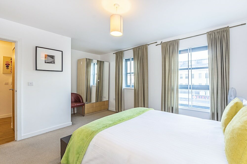 Фото Splendid 3 Bedroom Apartment Marina View