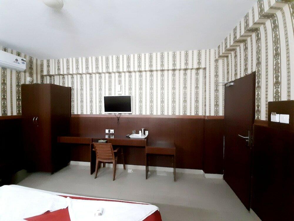 Фото Mysore Mayflower Hotel