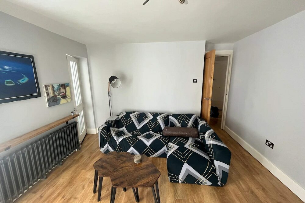 Фото Beautiful 2bd Cul De Sac Flat - Essex Road