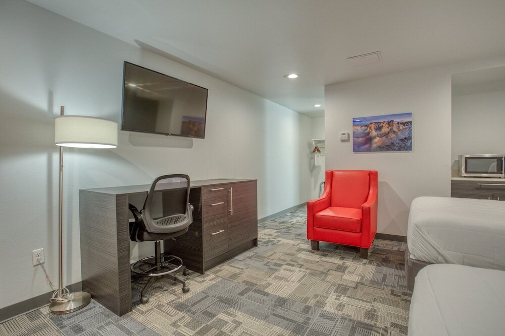 Фото Post Time Inn