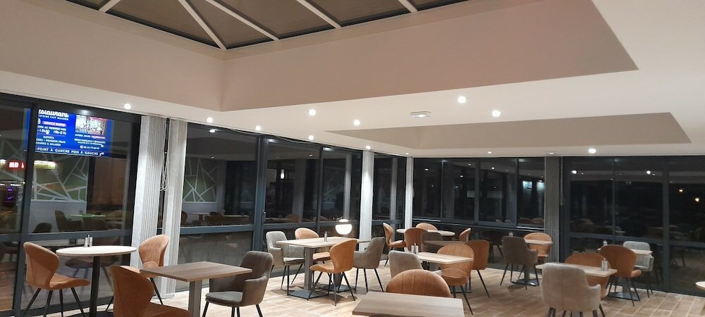 Фото Hôtel le Pavillon de Rouen