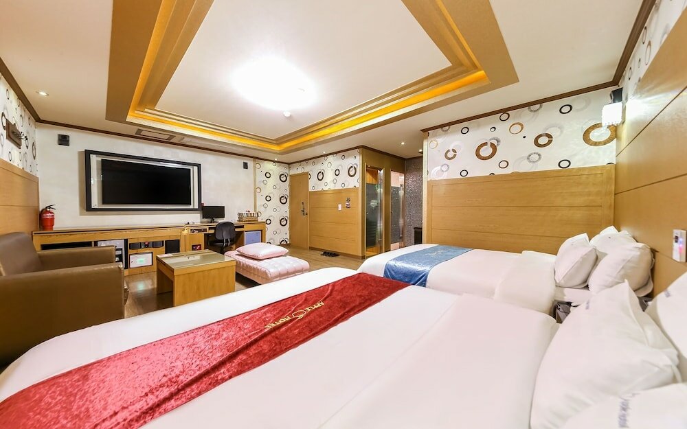 Фото Yeosu Apple Hotel