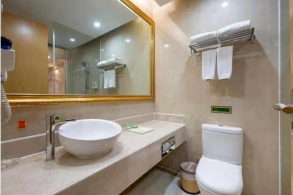 Фото Vienna International Hotel - Ningbo City West Xintiandi