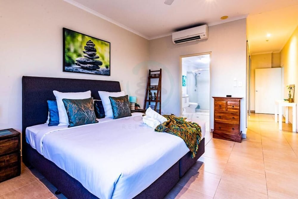 Фото Signatures on Woods - Pinnacle