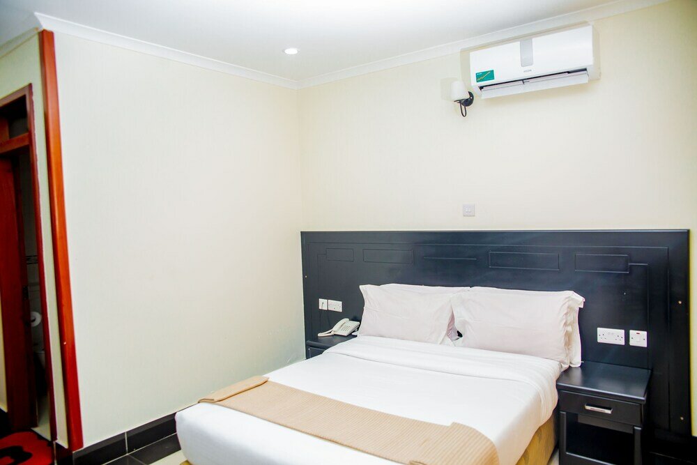 Фото Eden Highlands Hotel