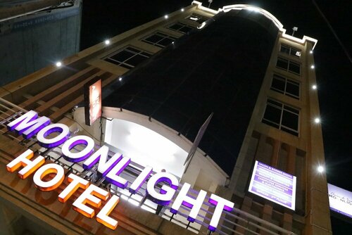 Гостиница Claire De Lune Moonlight Hotel в Накуру