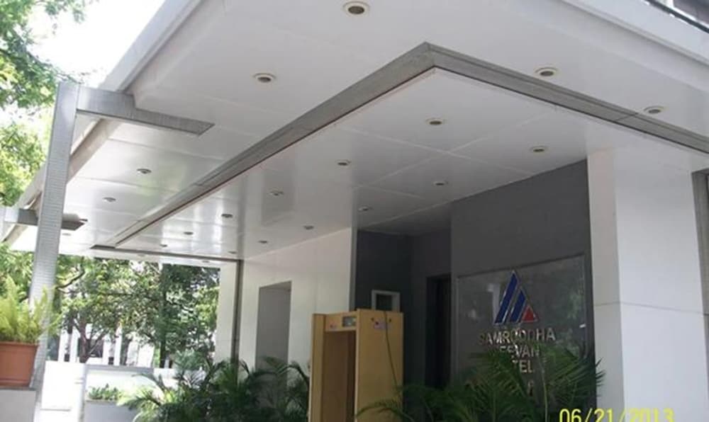 Фото Hotel Orchard Pune